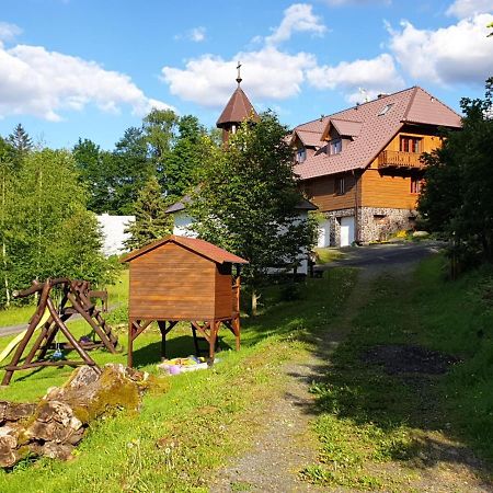 Koenig-In Hotel Hojsova Stráž Buitenkant foto