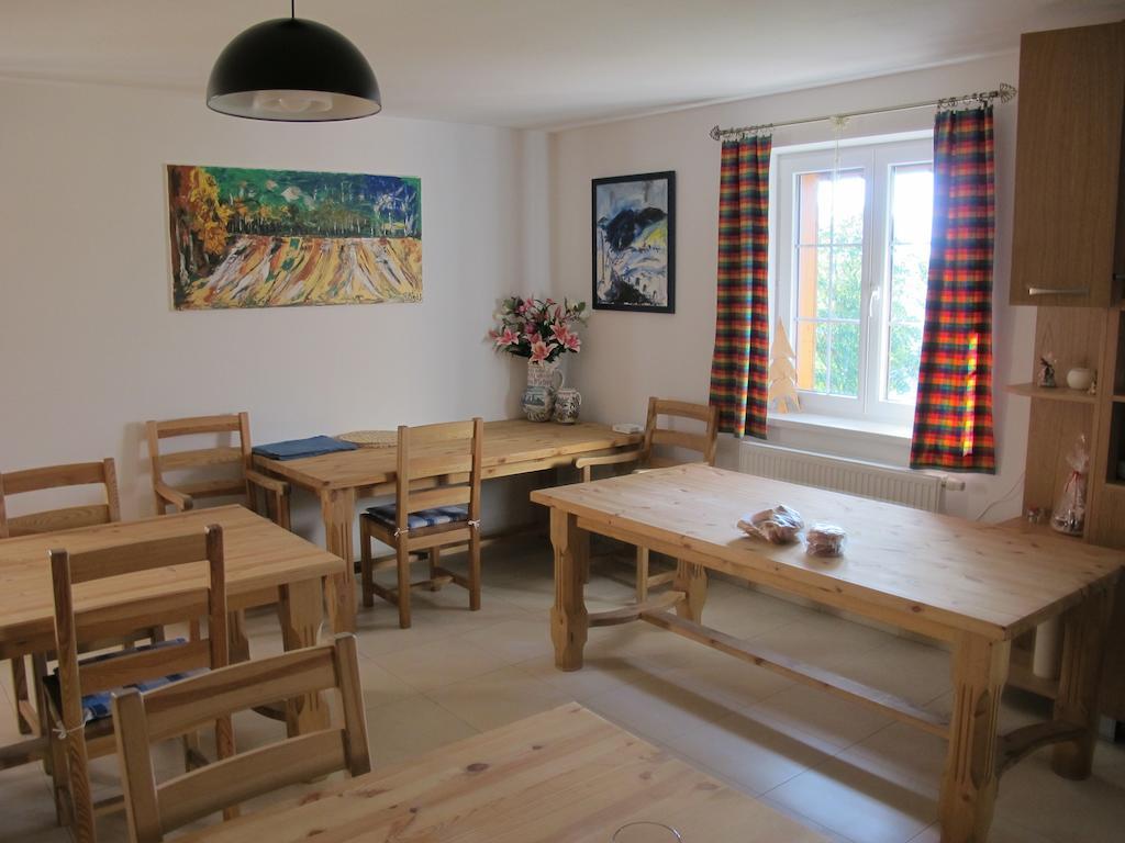 Koenig-In Hotel Hojsova Stráž Buitenkant foto