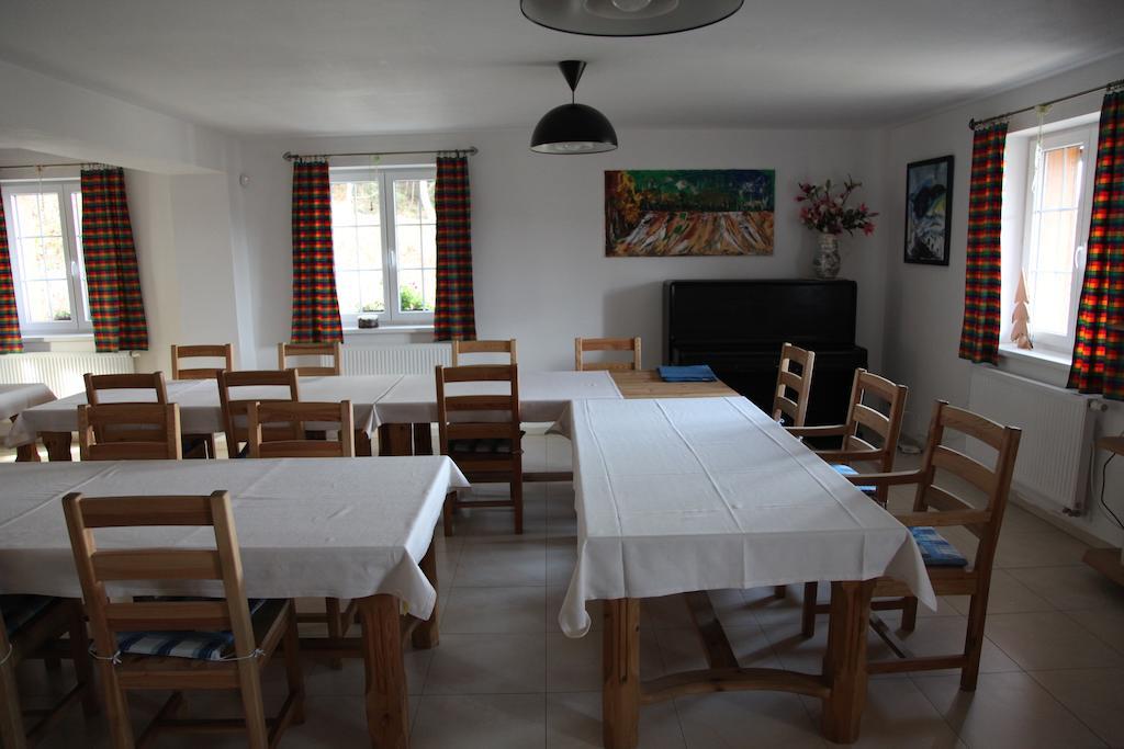 Koenig-In Hotel Hojsova Stráž Buitenkant foto