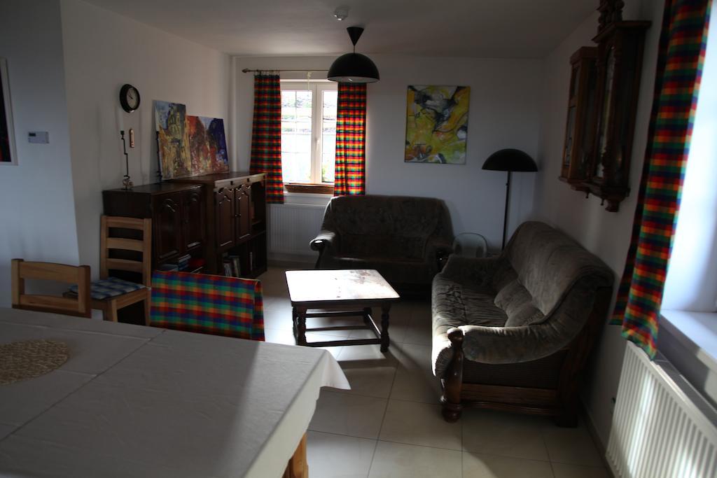 Koenig-In Hotel Hojsova Stráž Buitenkant foto