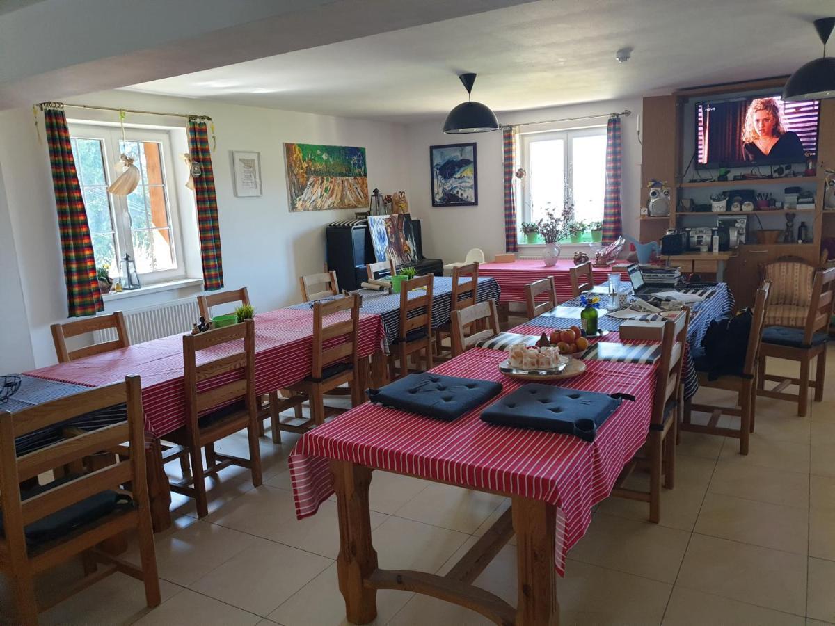 Koenig-In Hotel Hojsova Stráž Buitenkant foto