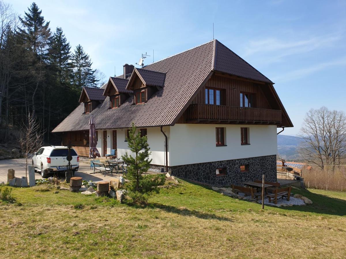 Koenig-In Hotel Hojsova Stráž Buitenkant foto